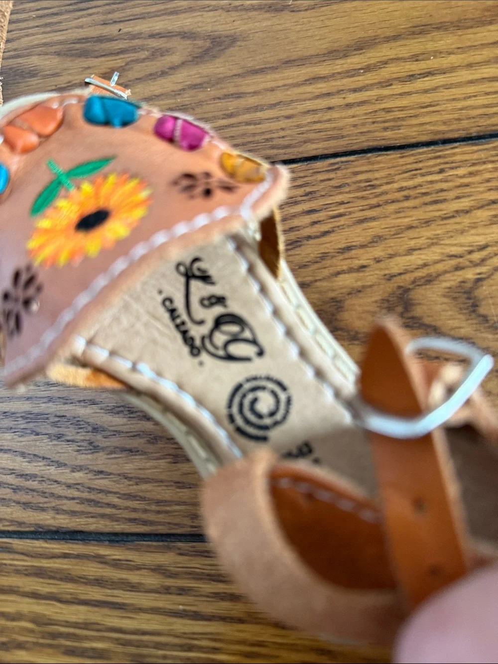 Kids Sunflower Embroidered Leather Sandals - Tan